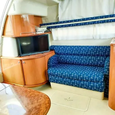 Yacht Sealine * קאן